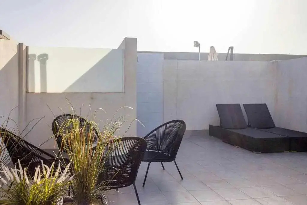 Pink OASIS-Orihuela Costa