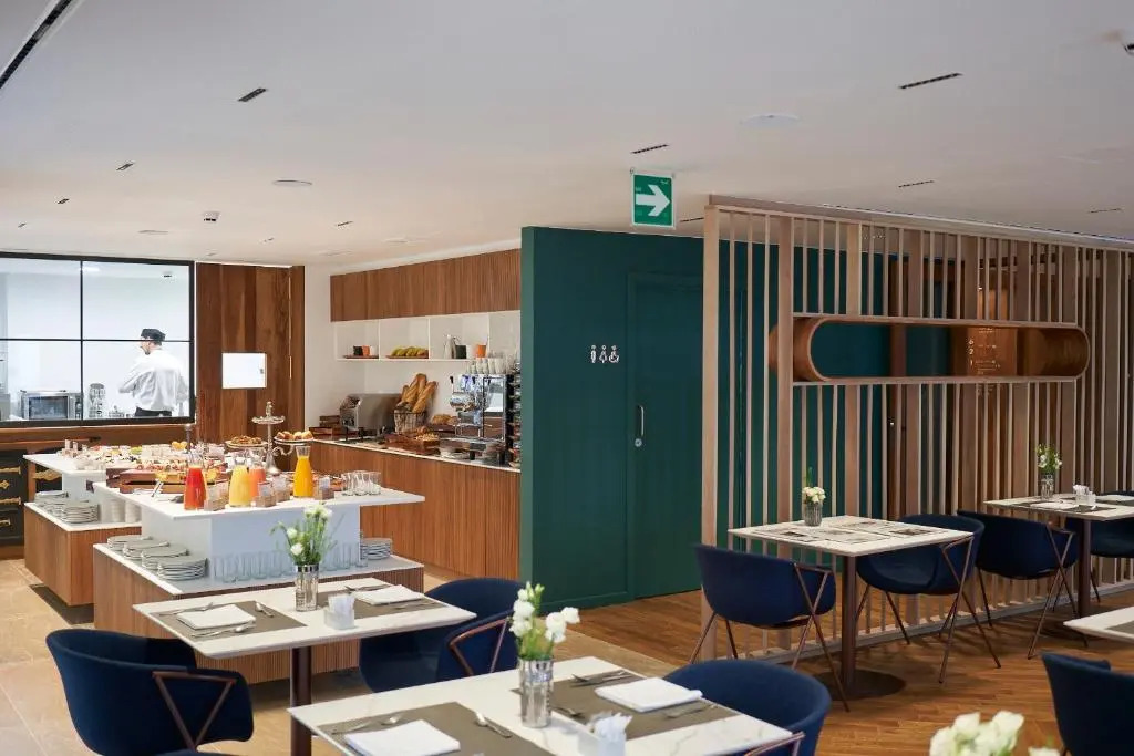 Lasala Plaza Hotel