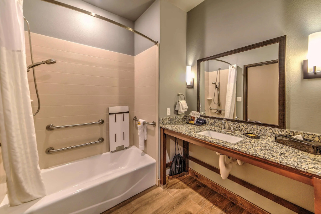 Best Western Plus Overland Inn