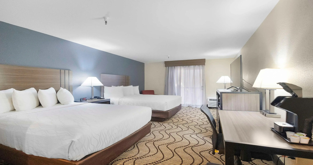 Best Western Plus Heritage Inn