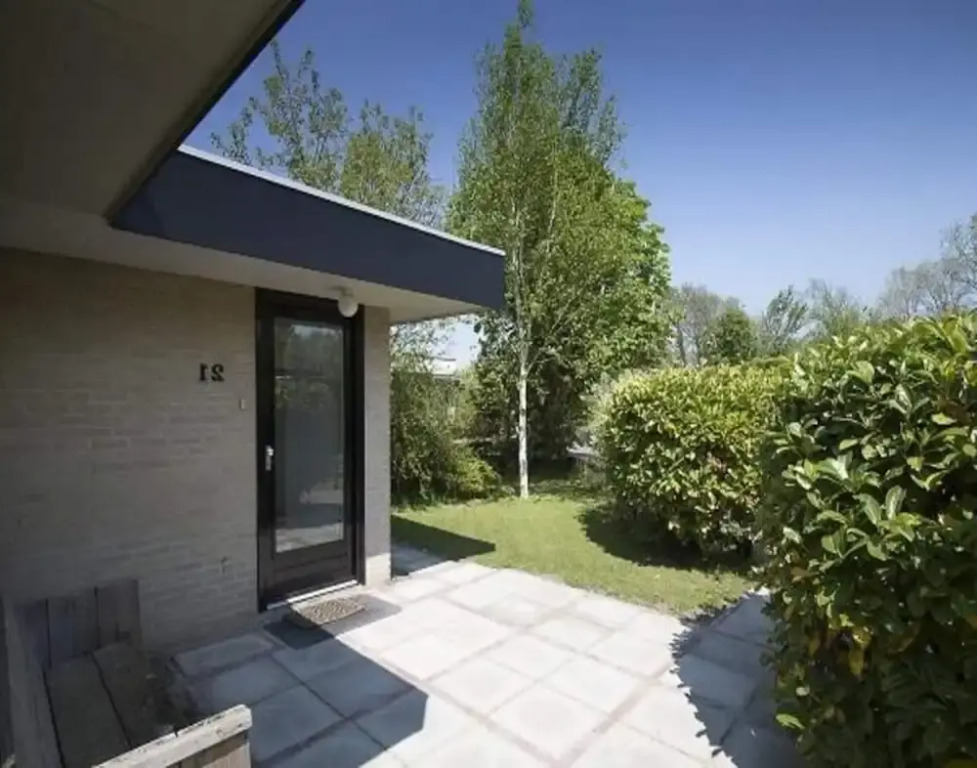 Family Bungalow With Garden