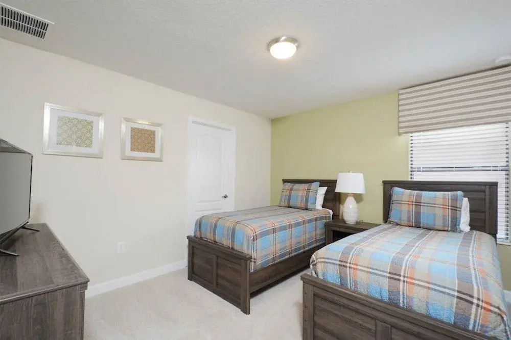 6 s at Champions Gate 64982 6 Br home by RedAwning