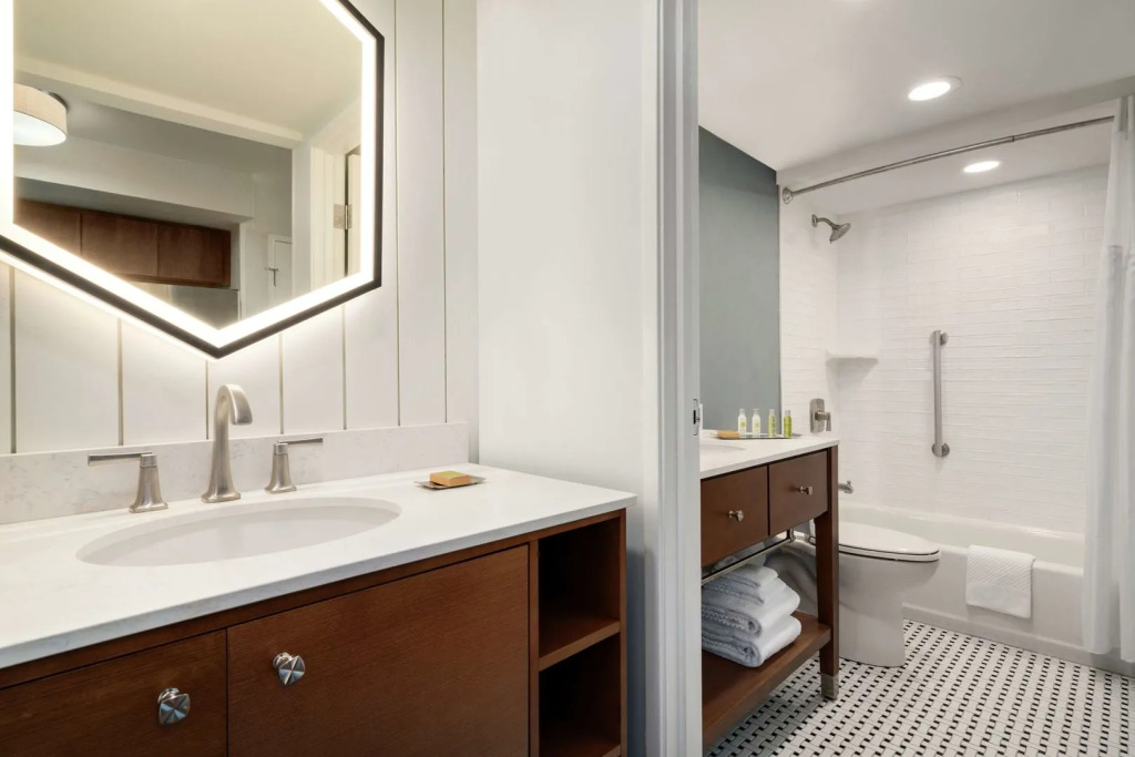 DoubleTree by Hilton Ocean City Oceanfront