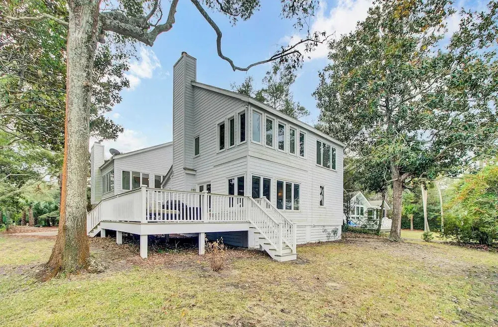 17 Oyster Row by Avantstay Lakefront Charm