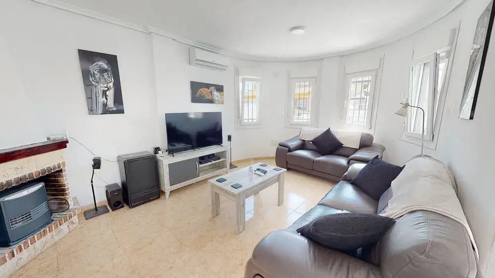 Sucina 3-Bed Villa Sleeps 6 & Pet Friendly