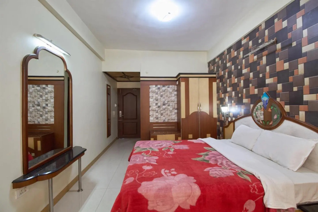 Sarkar Palace