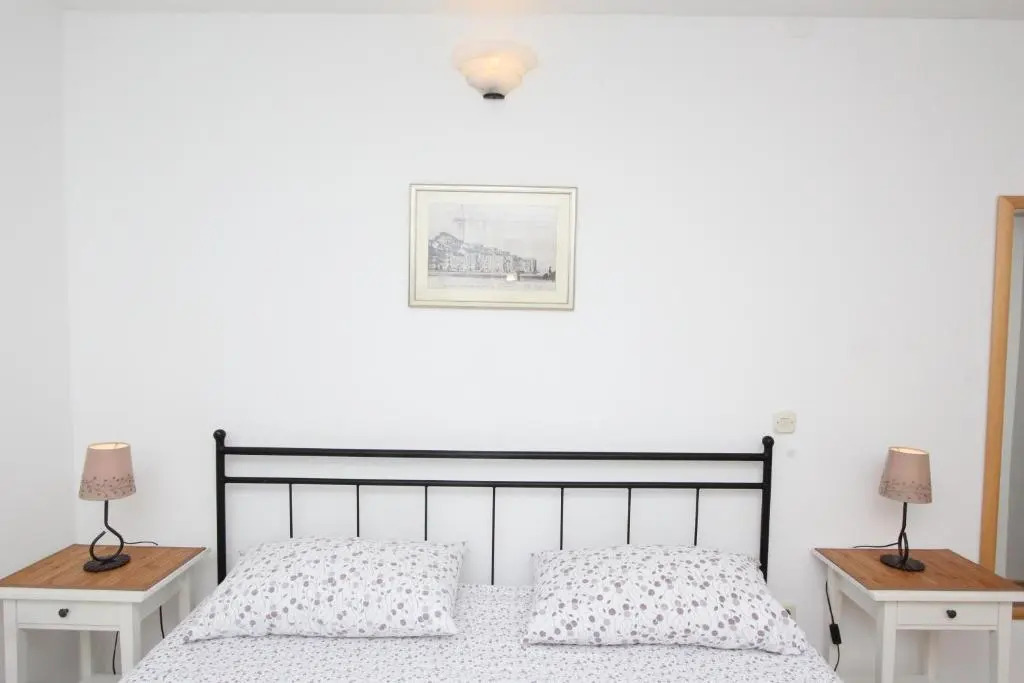 Apartments Mirela