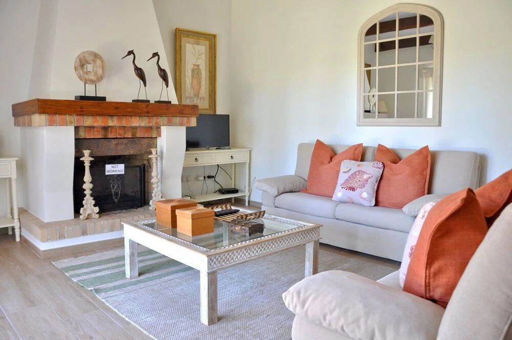 Fantastic for Family Gatherings, Optional Pool Heating, Free Air Con Wifi