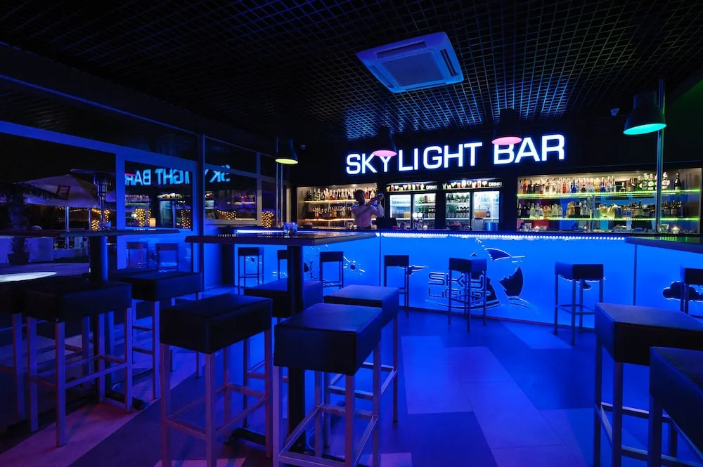 Sky Business Hotel