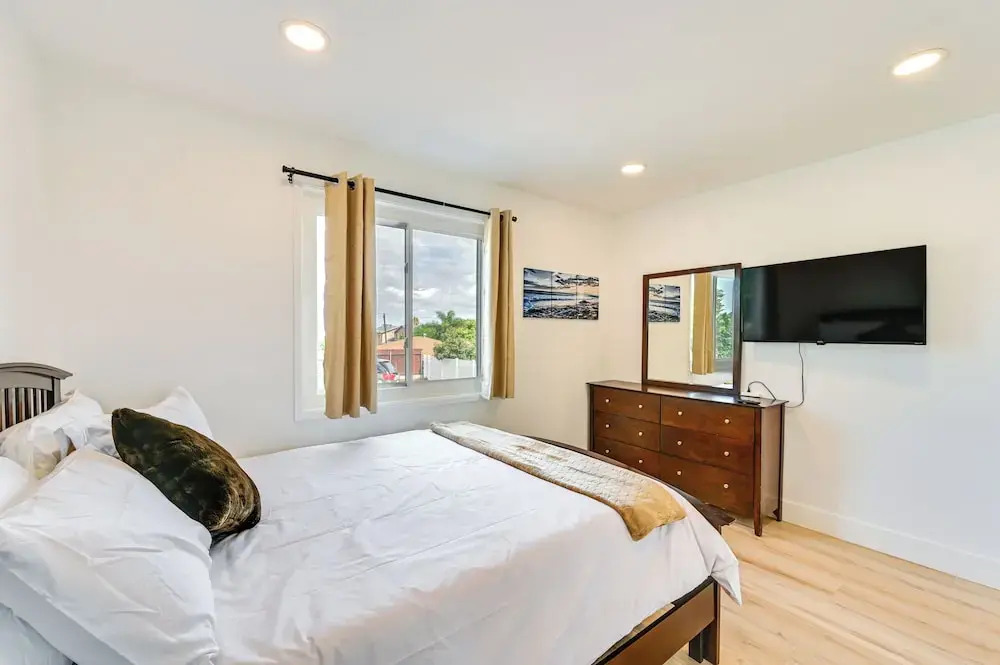 Sunny San Diego Home w/ Private Yard & Grill!