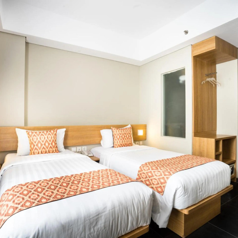 Maple Hotel Grogol
