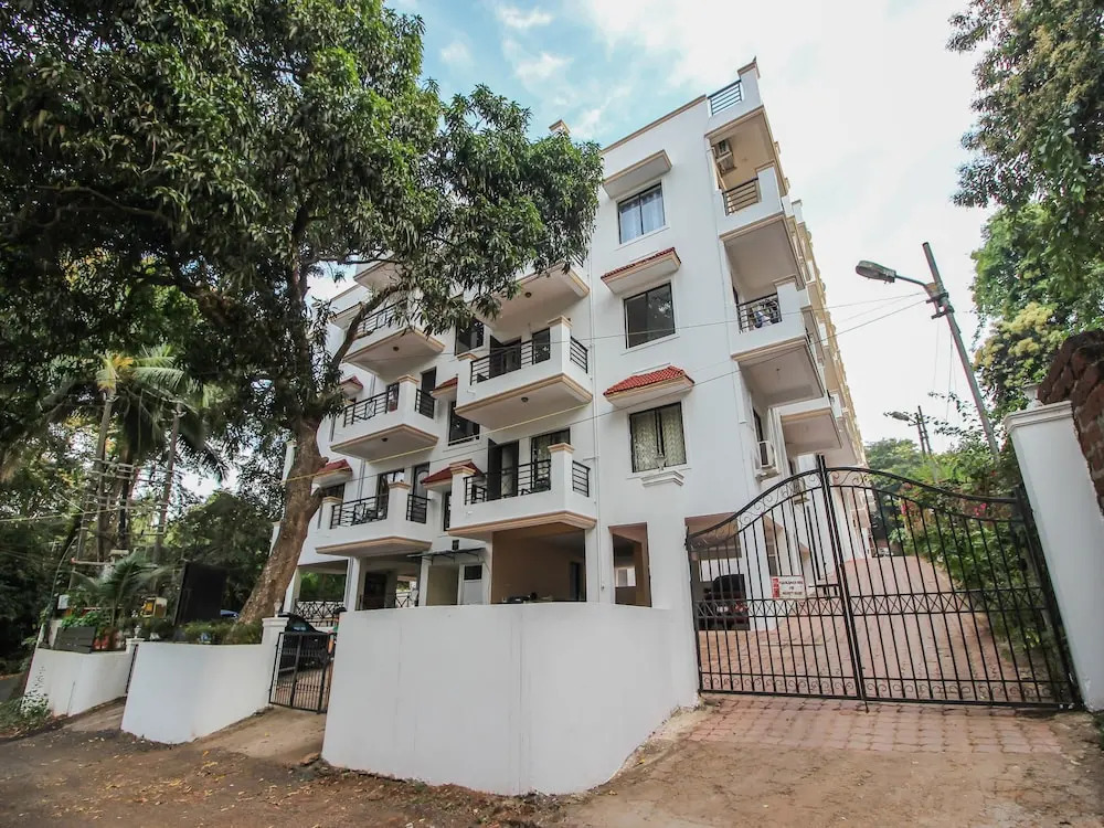 OYO 10725 Home 1BHK near Dil Chahta hai Fort