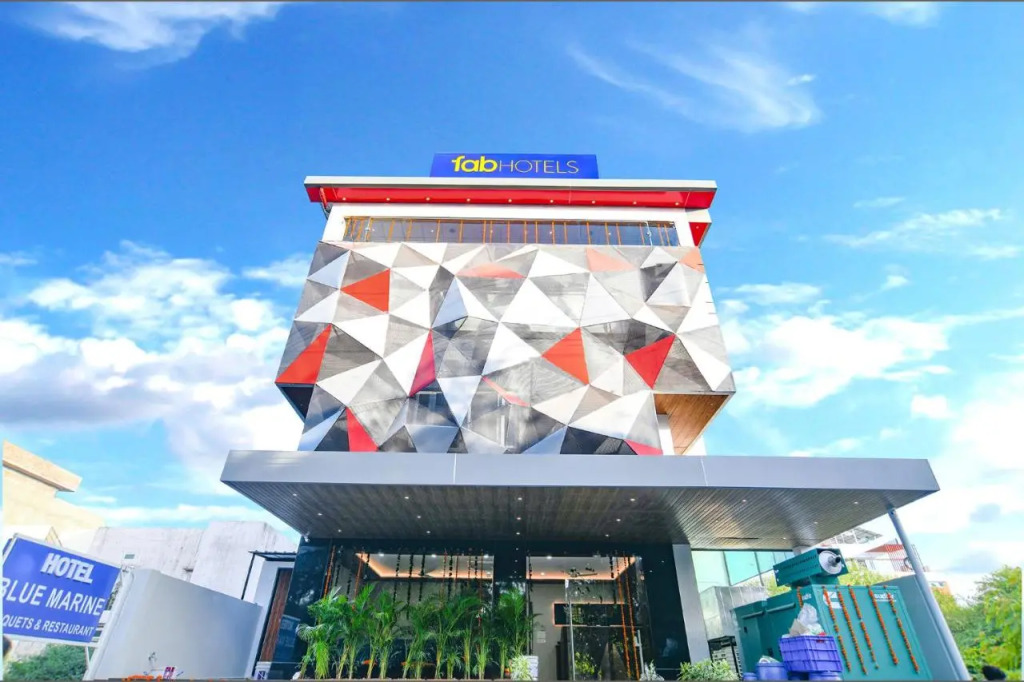 Fabhotel Blue Marine