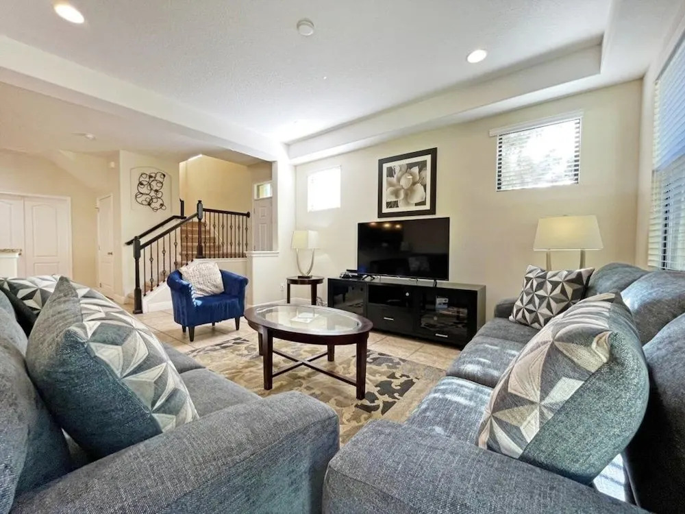 Fountains Retreat 4 Bedroom Condo by RedAwning