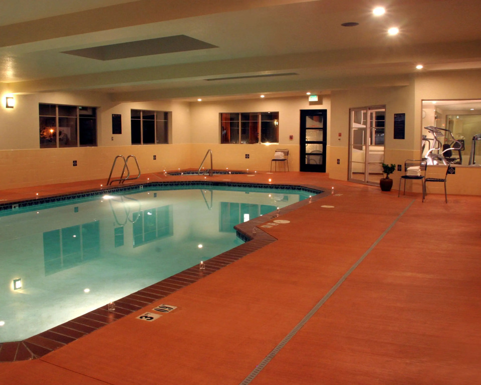 Best Western Snowcap Lodge