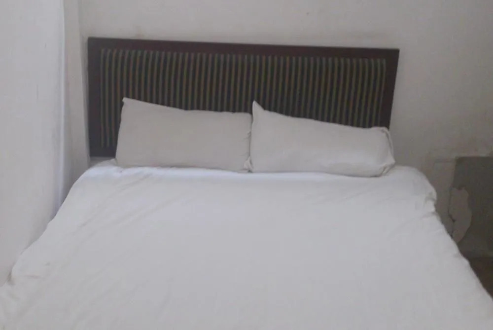 Guanzhong Hostel