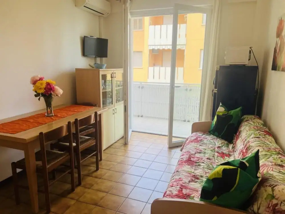 Cozy Apartment Near the sea With Balcony