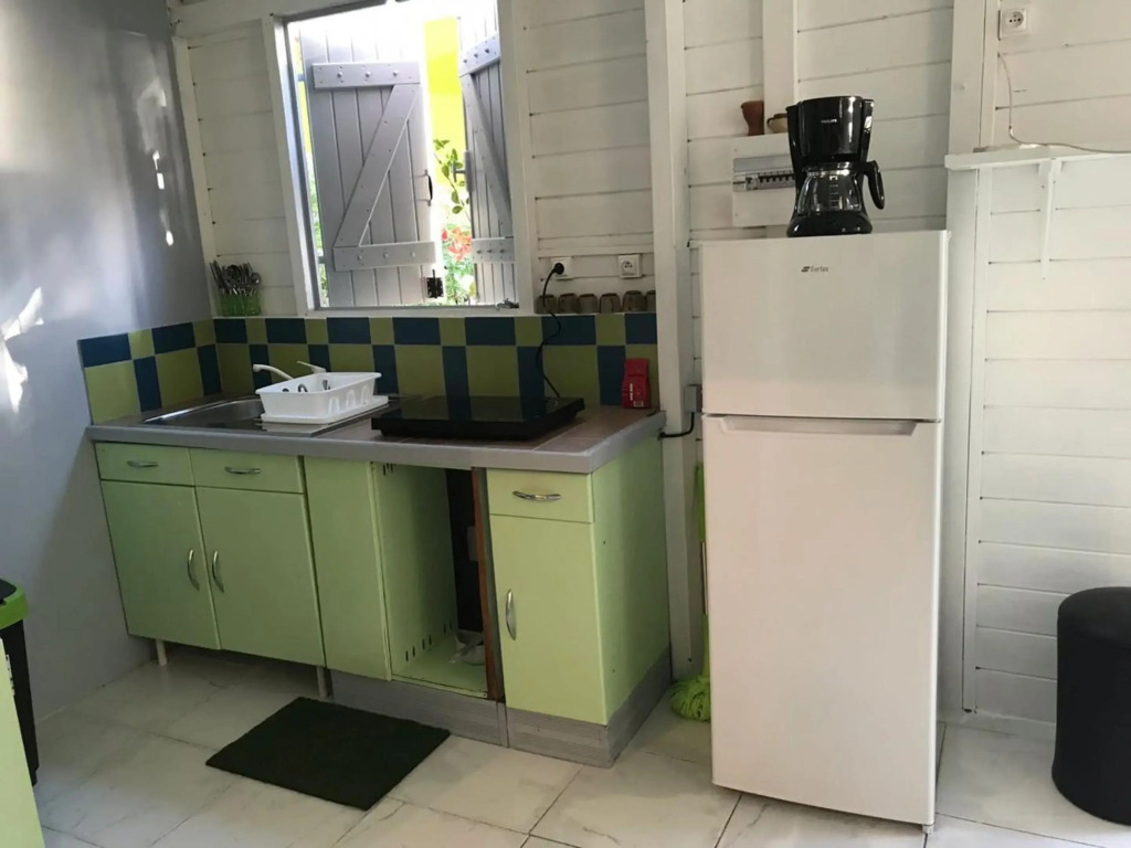Appartement d'une chambre a Le Carbet a 1 m de la plage avec vue sur la mer jardin clos et wifi