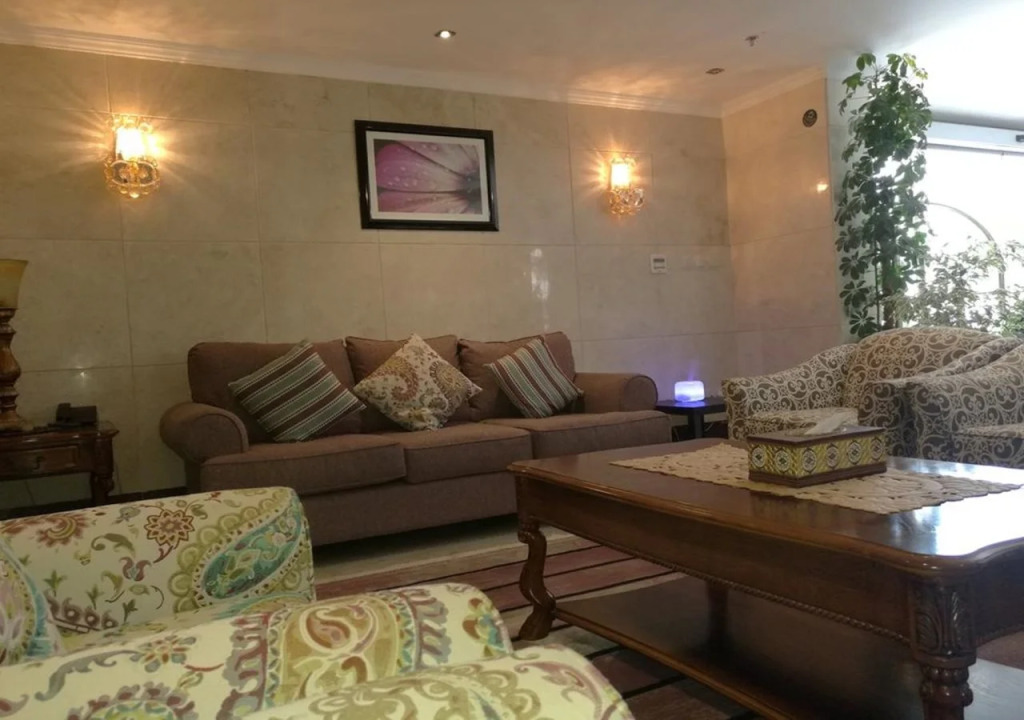 Al Ezzah Palace Hotel Suites