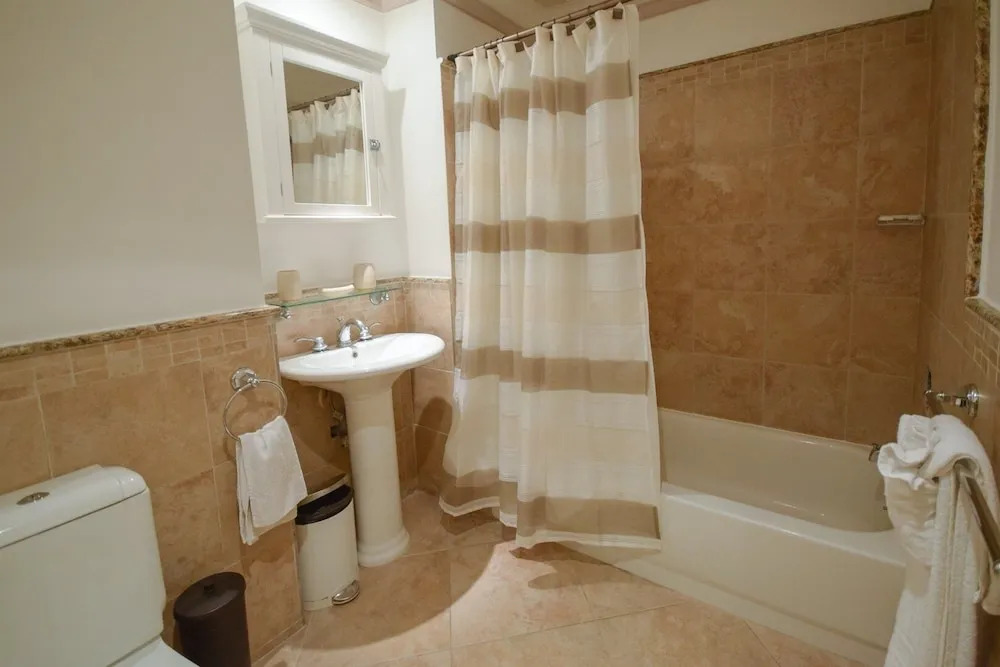 Modern 2-bed Apt Near Beach In St. Lawrence Gap 2 Bedroom Apts by Bluescape