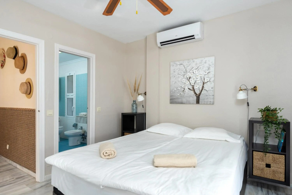 2BR Garden Apartment Albamar