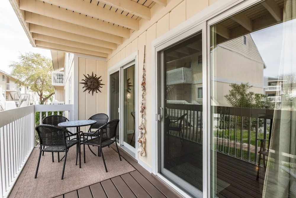 Central Destin Condo Next to Beach by RedAwning
