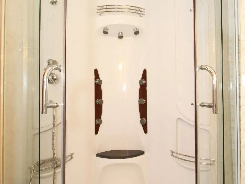 Appartement Balaruc-les-Bains, 1 pièce, 2 personnes - FR-1-553-80