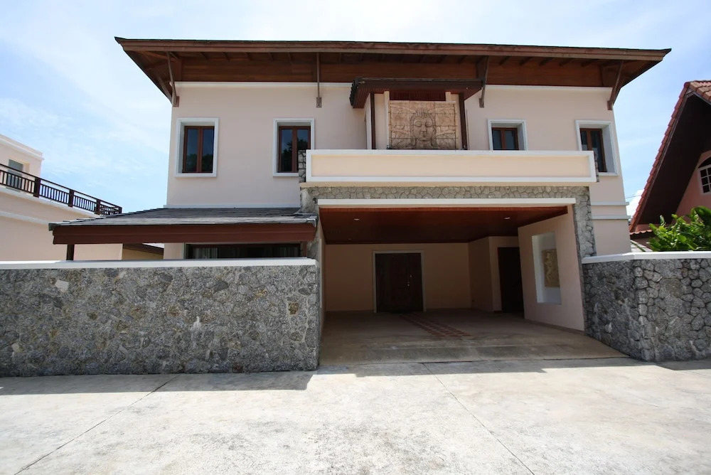 Surin Sabai Condominium 3 and Villas