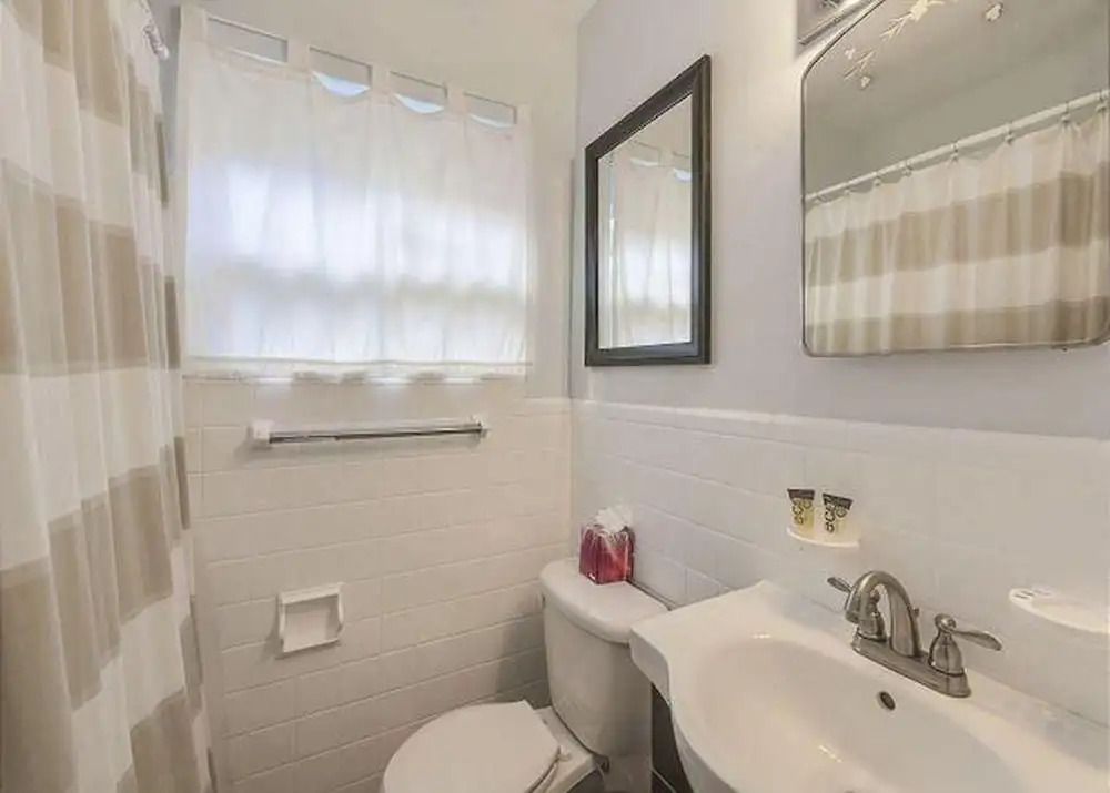 Florida Retreat with pool Sleeps 14