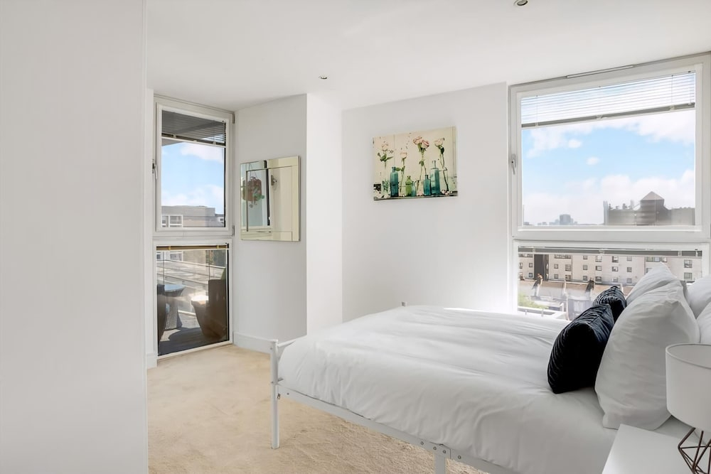 Panoramic London: 3-Bed City Oasis