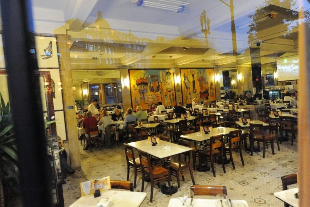 Hotel Aliados