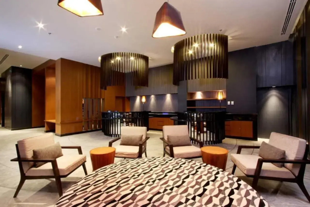 ASHLEE Hub Hotel Patong