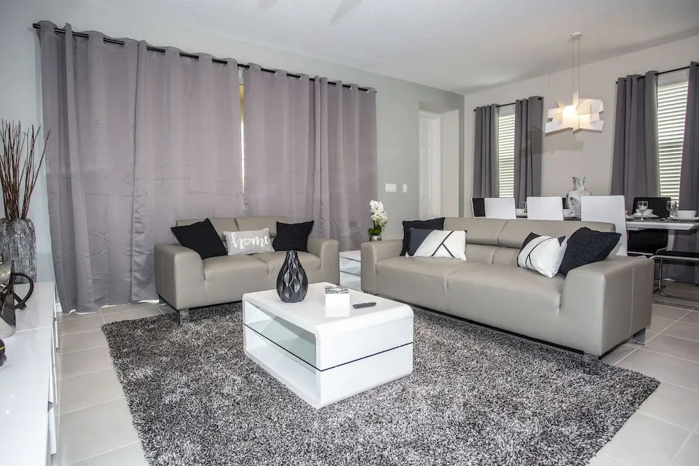 1557 Solara Resort 63253/63383