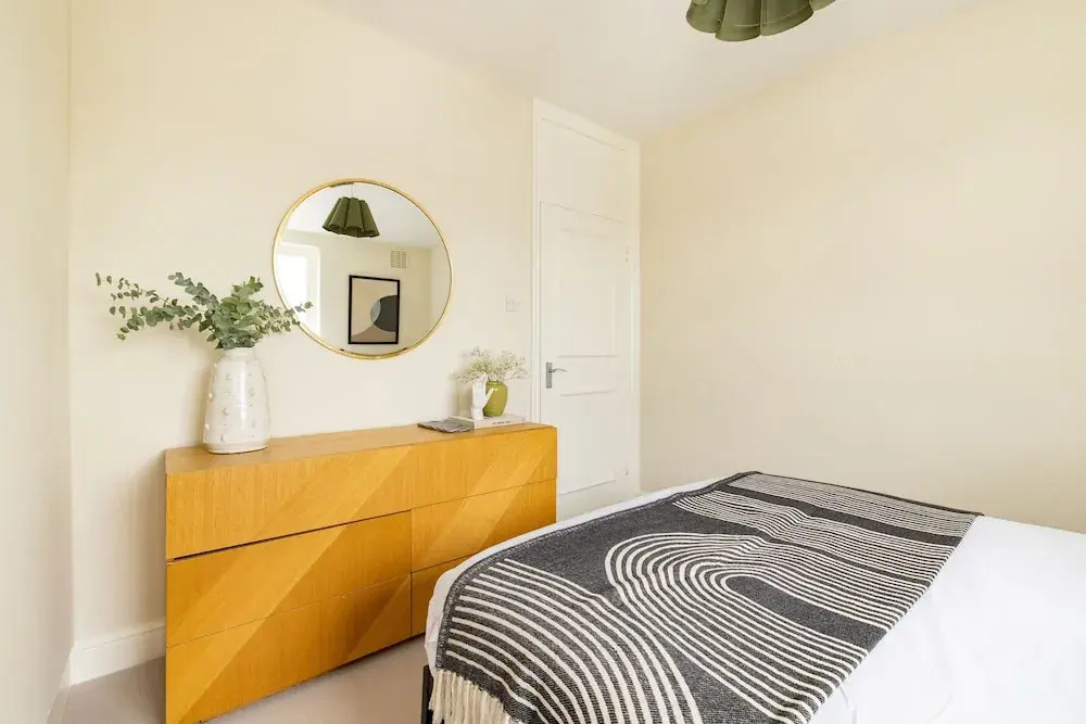 Stylish West Kensington Duplex