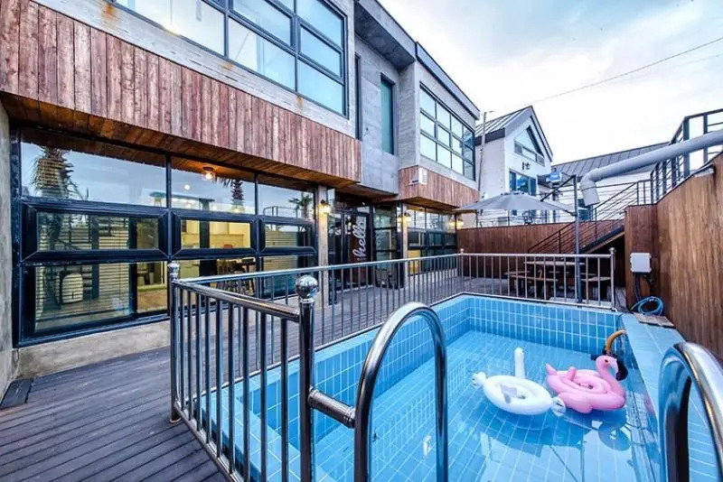 Seogwipo Hello 1204 Pension