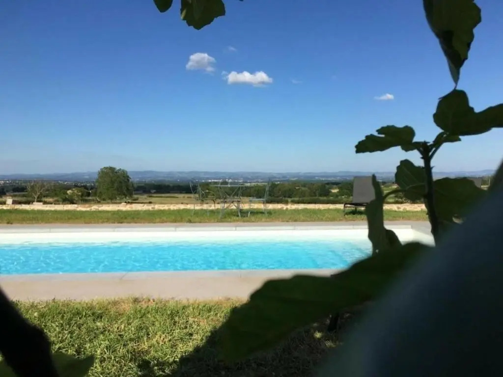 Gîte confortable avec piscine et animaux admis à Saint-André-dApchon - FR-1-496-143
