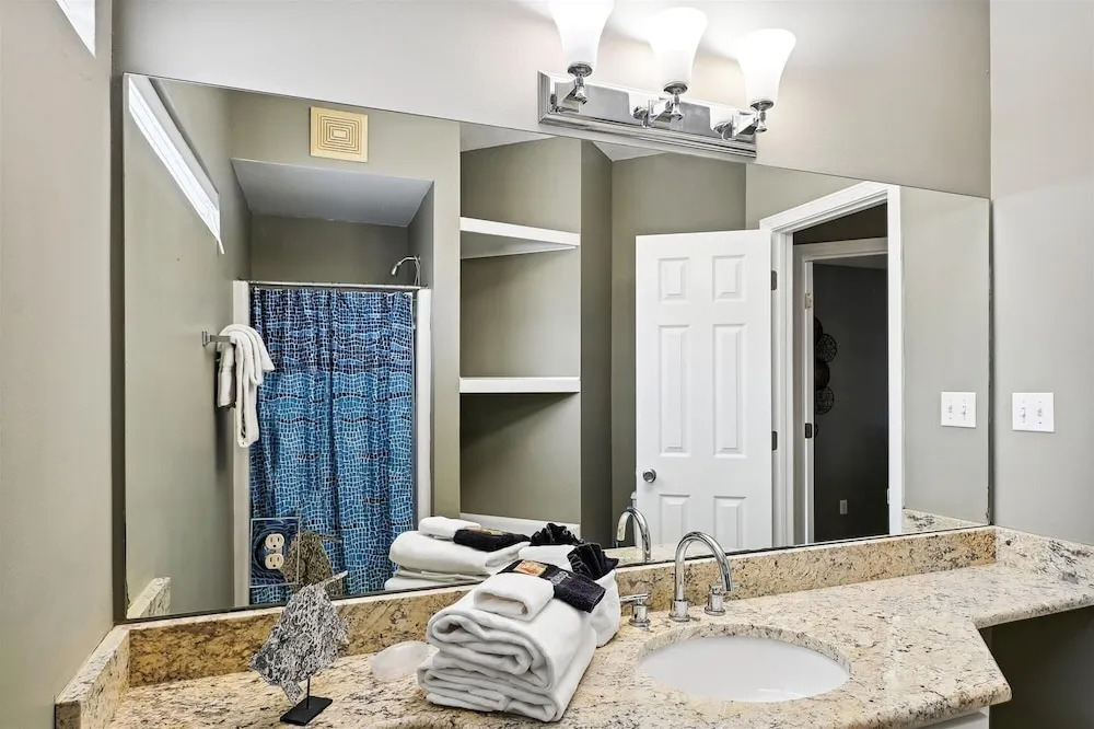 Sandpiper Cove 9125 2 Bedroom Condo by RedAwning