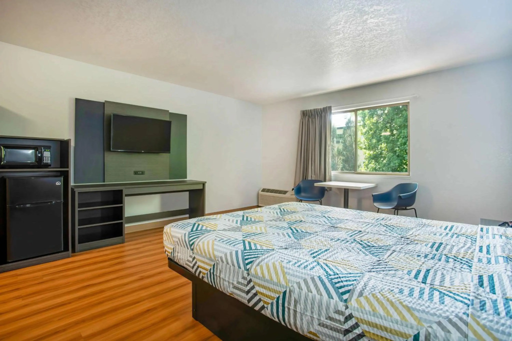 Motel 6-Gresham, OR - Portland