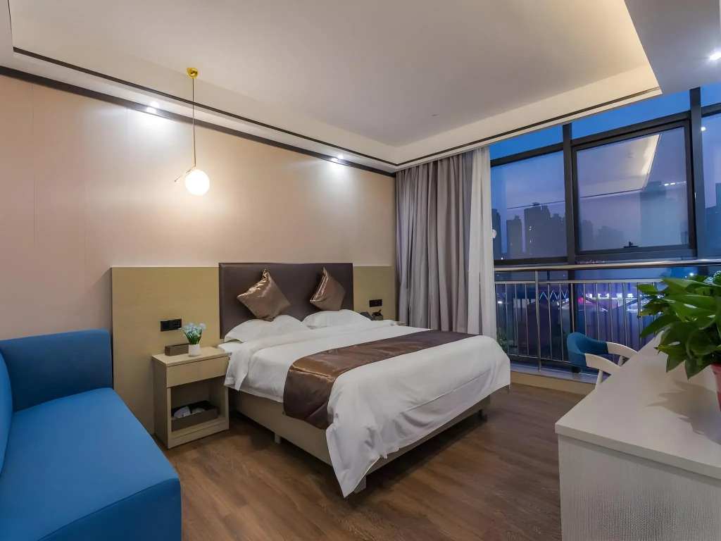 GYA Changzhou Wujin District Hutang New Era Furniture Plaza Hotel