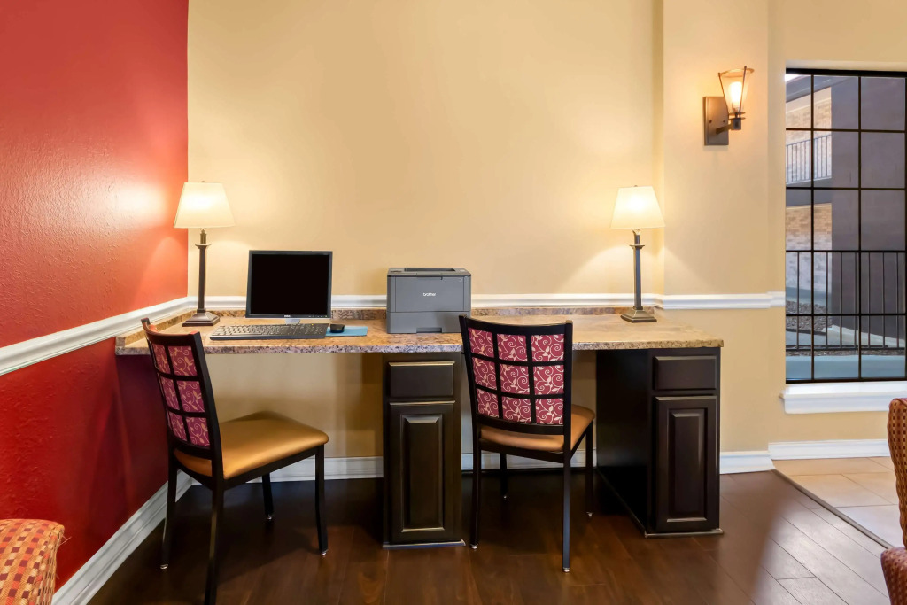 SureStay Plus by Best Western San Antonio Fiesta Inn