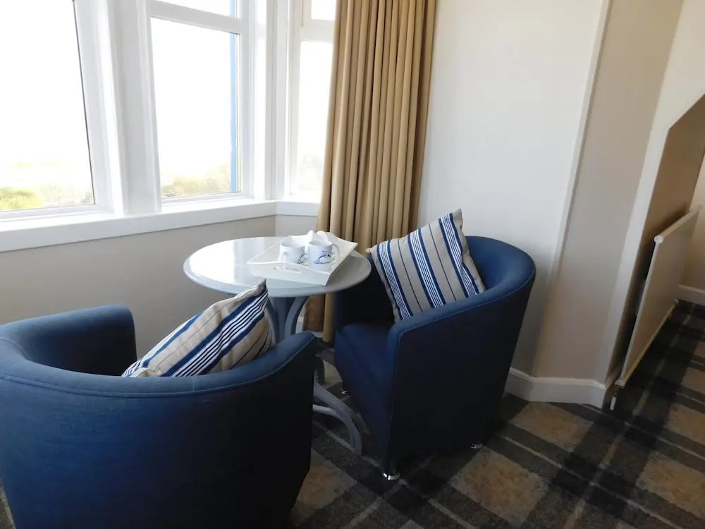 Cullen Bay Hotel