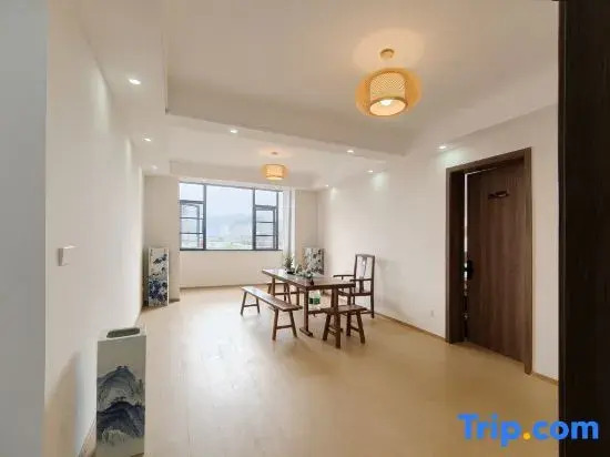 Jingdezhen Jiuge Homestay (Taoxichuan Creative Street)