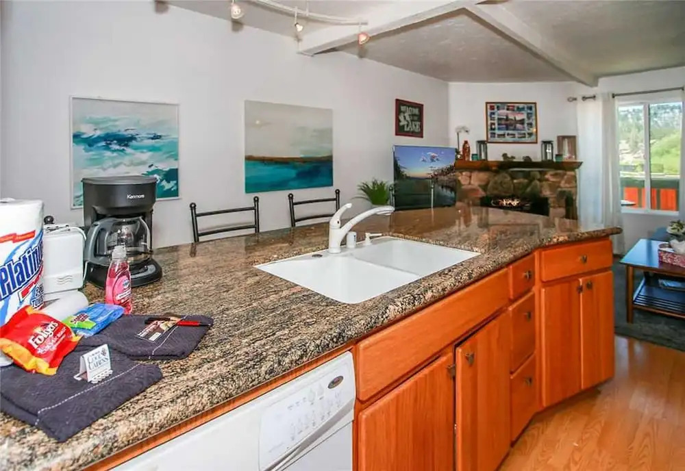 Affordable Lakeview Condo