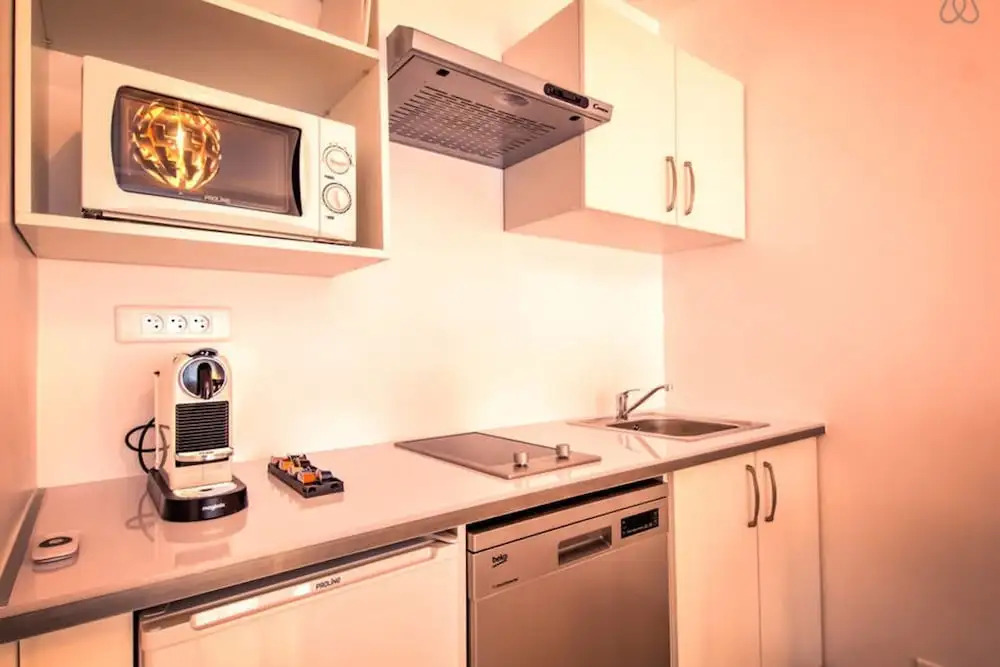 Nice 2 Rooms in European District
