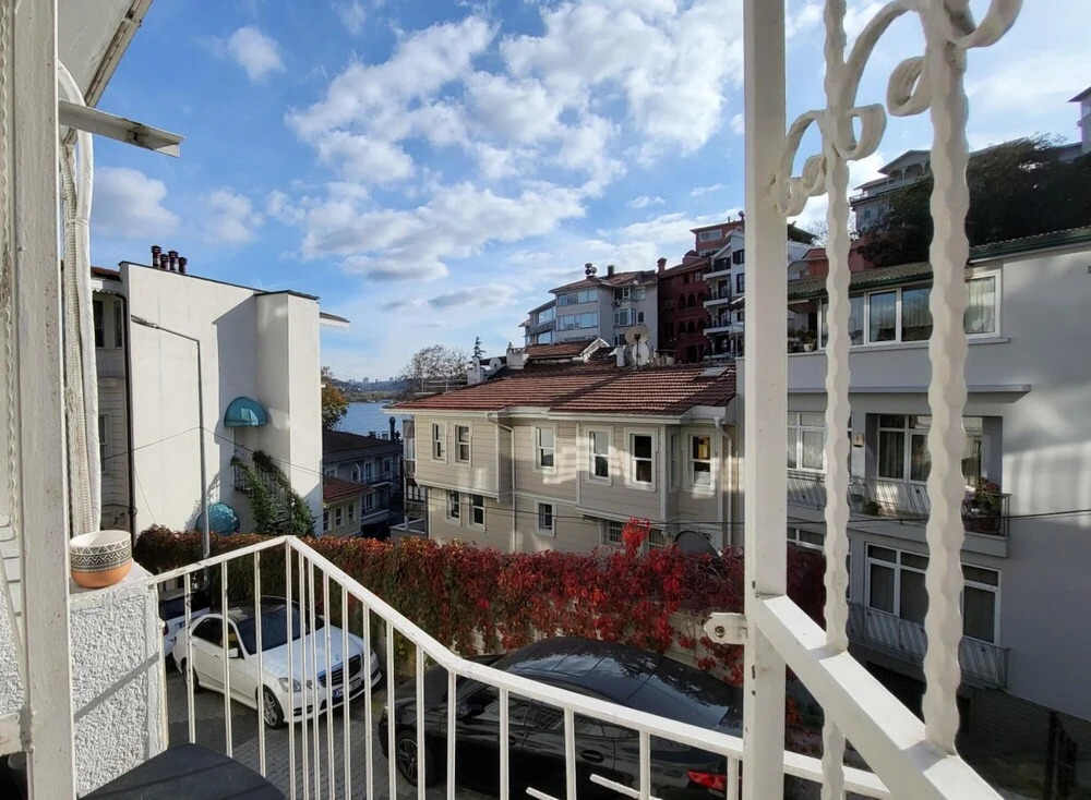 Chic Flat in Sariyer With Balcony and Sea View