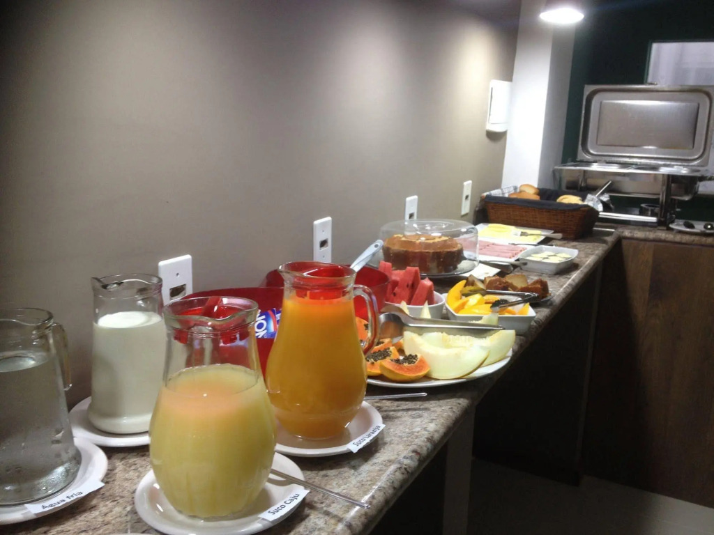 Bonjour Hotel