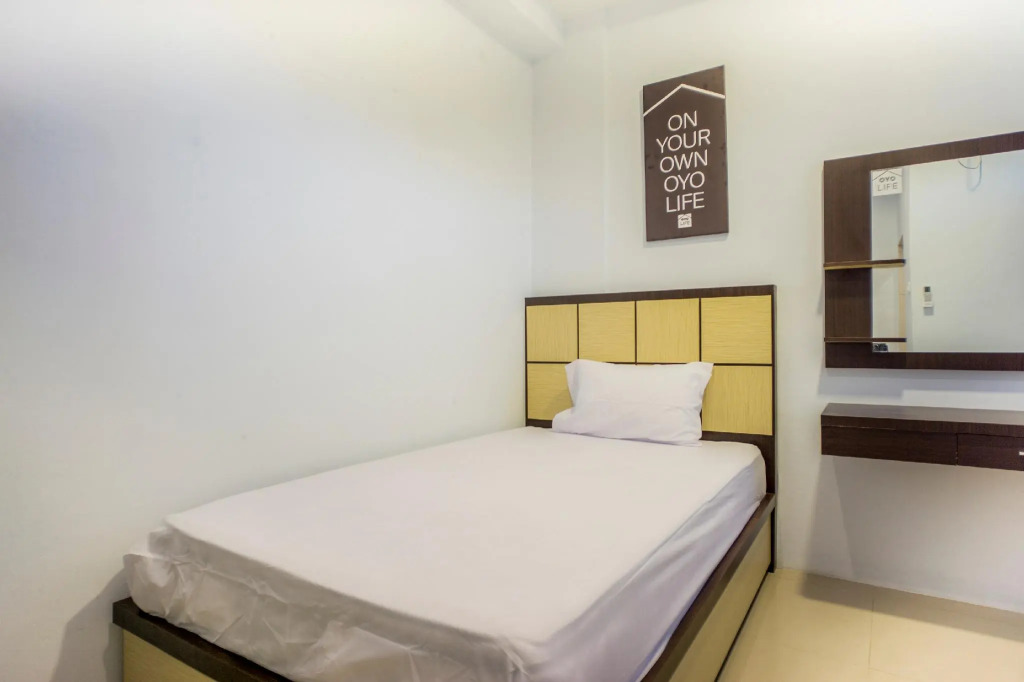 Rose House by OYO Rooms