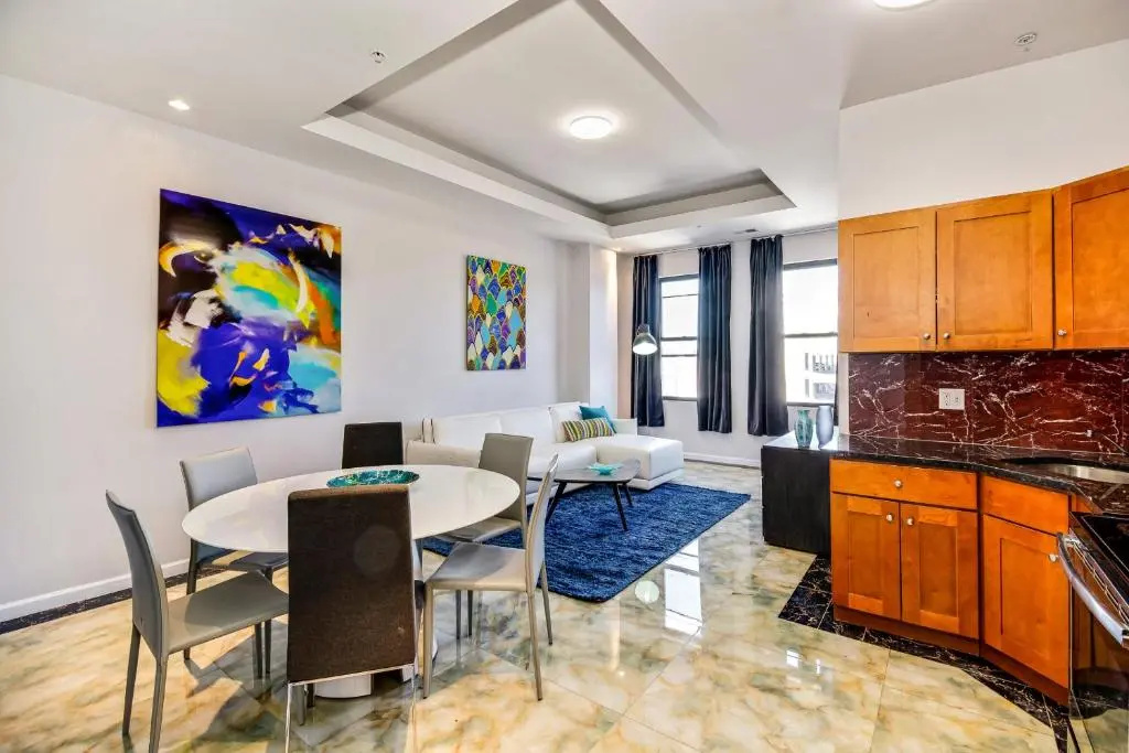 The Philadelphia Getaway 2BD Apartment in the Heart of the City