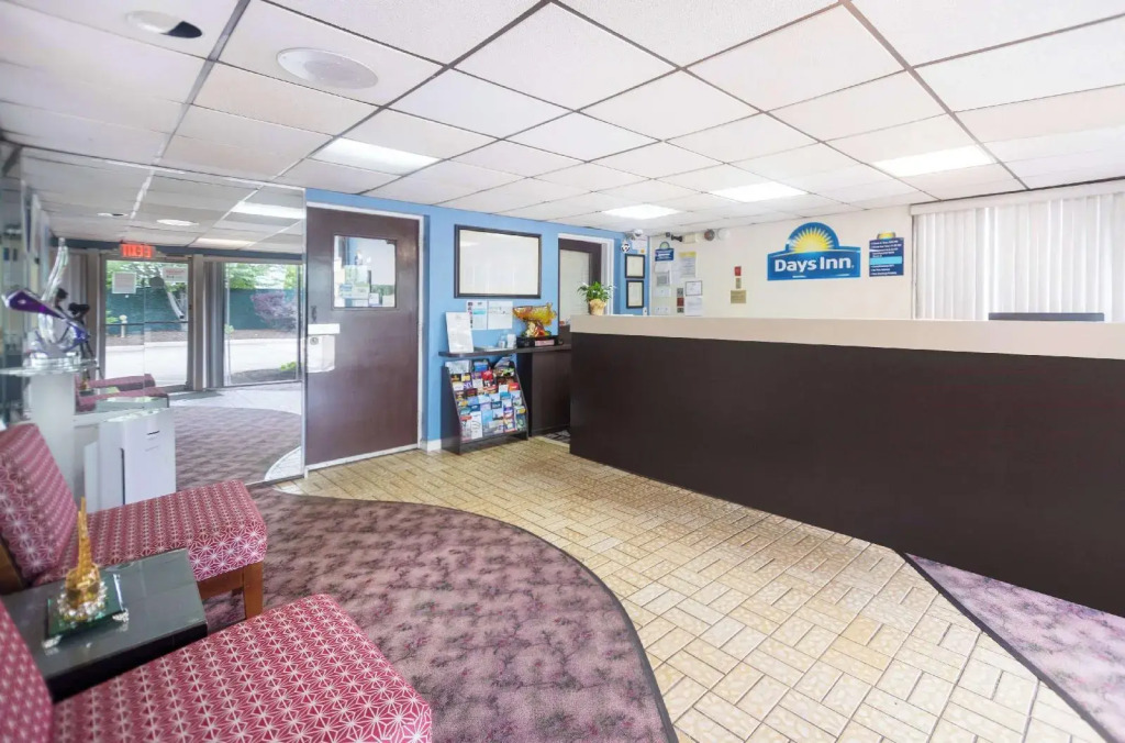 Days Inn Hicksville - Long Island