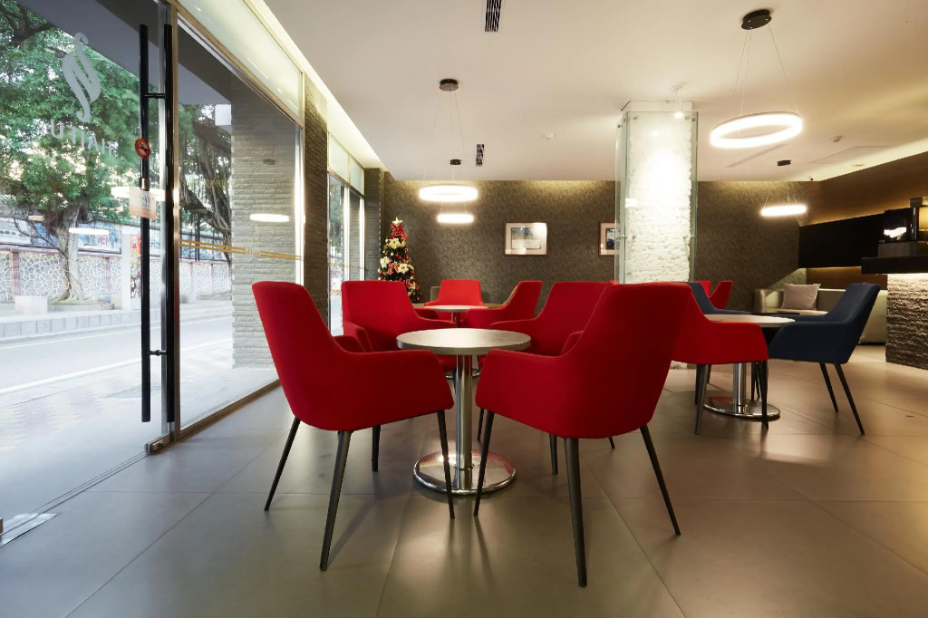 Hai Fu Hotel & Suites